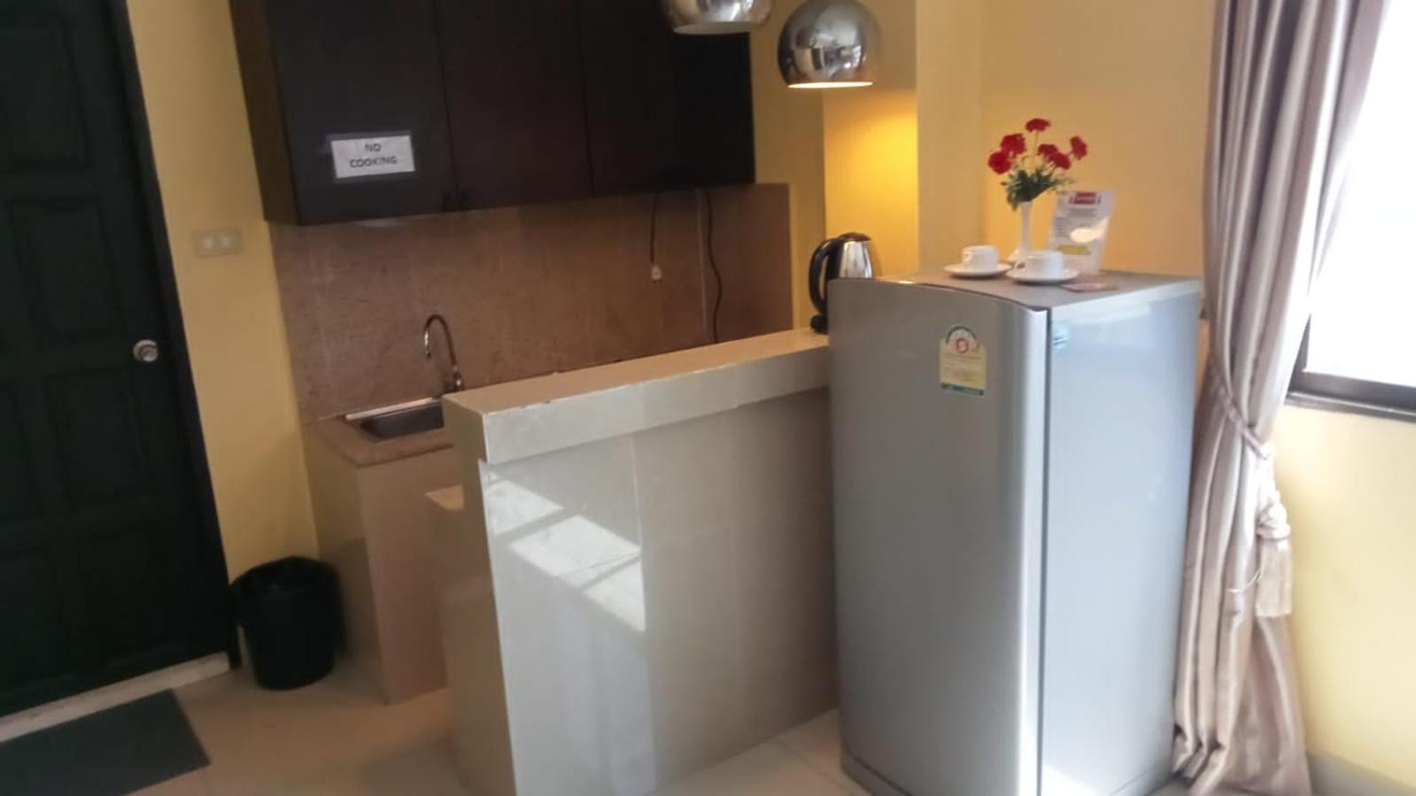 Lucky Inn Suites Pattaya Room photo